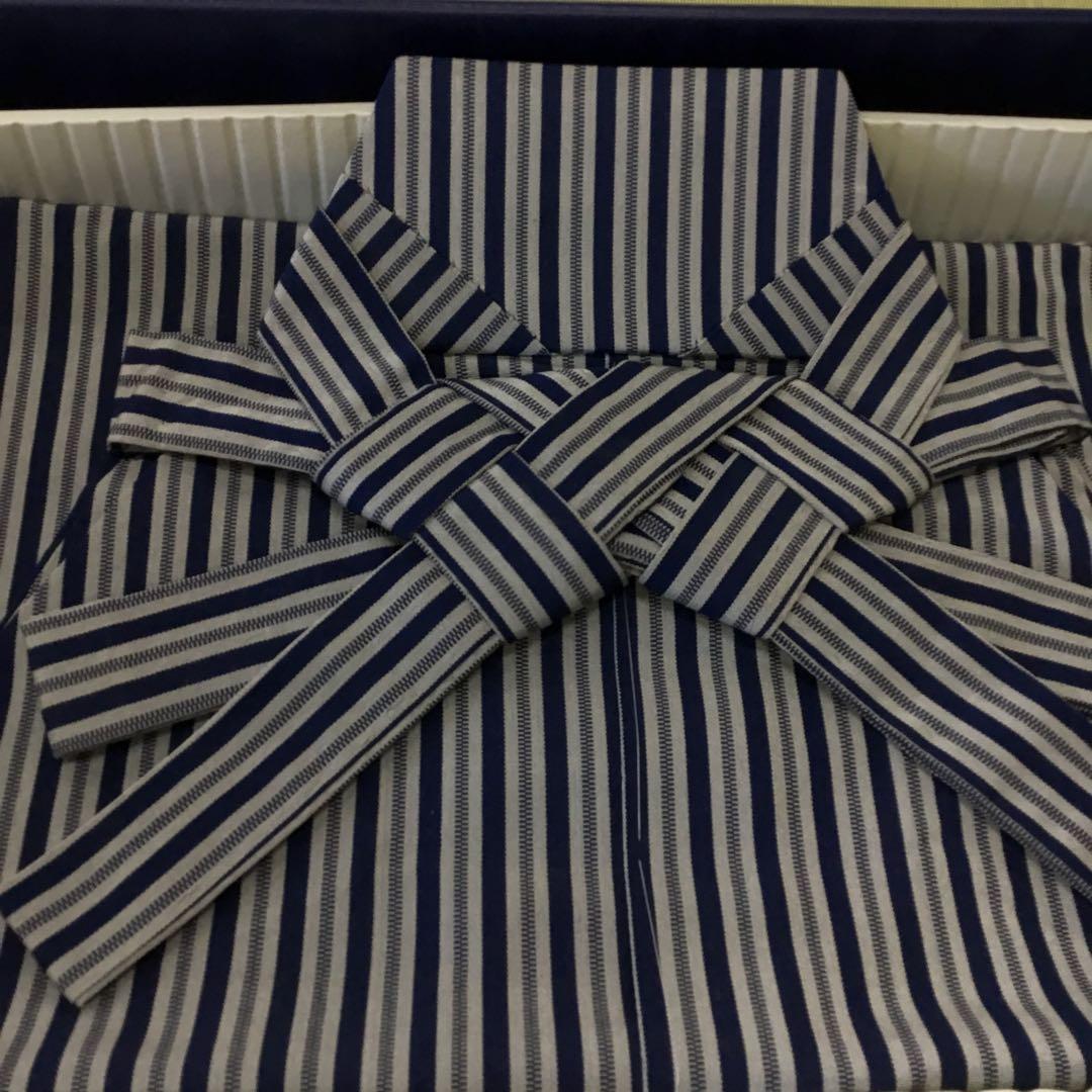 【新品未使用】七五三 5歳着物フルセット 兜柄　シミあり特価　白　紺ストライプ