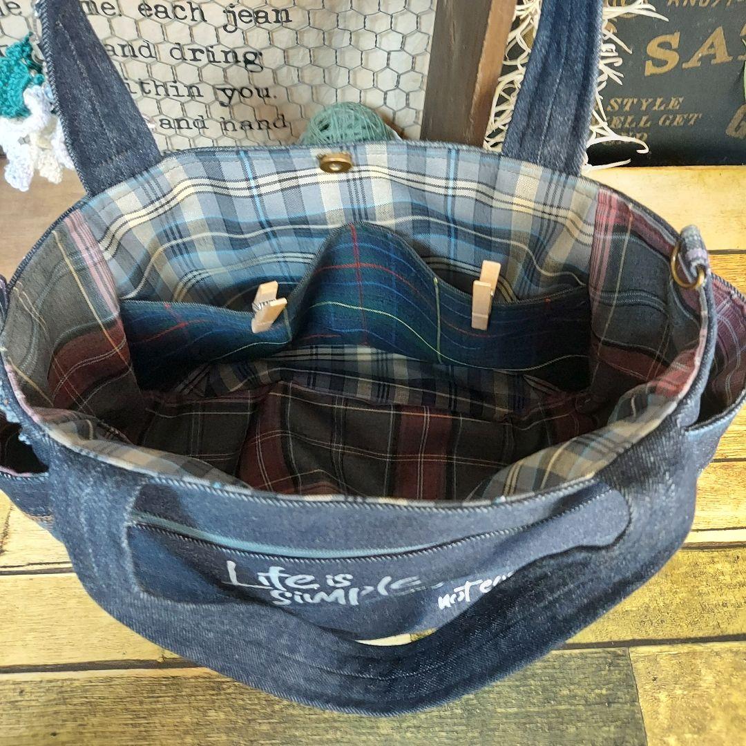 刺繍デニムバック　No.679　デニムリメイク　刺繍バック　スマイリー