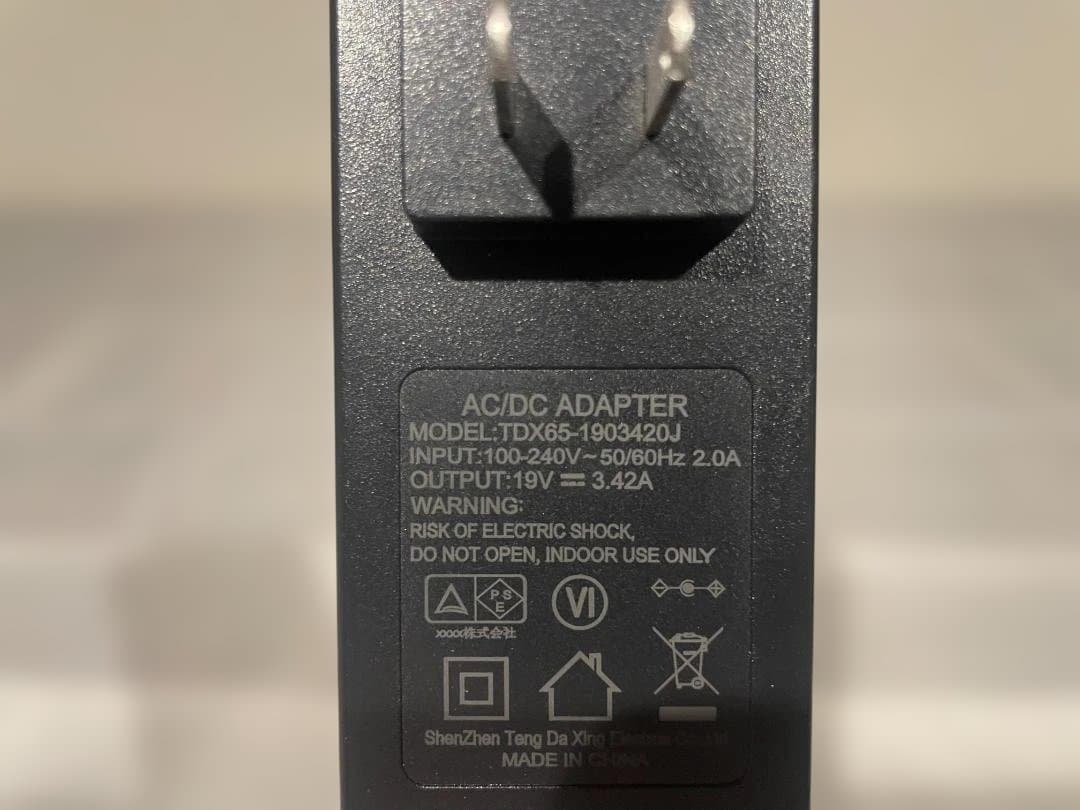 iFanr UX2 1080P WiFi/Bluetooth 小型プロジェクター