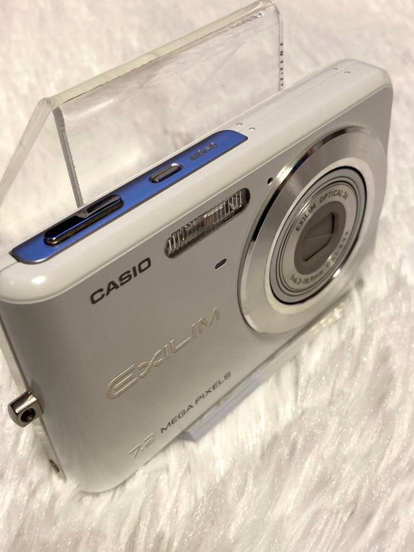 【美品】CASIO EXILIM EX-Z77 デジタルカメラ ホワイト 白