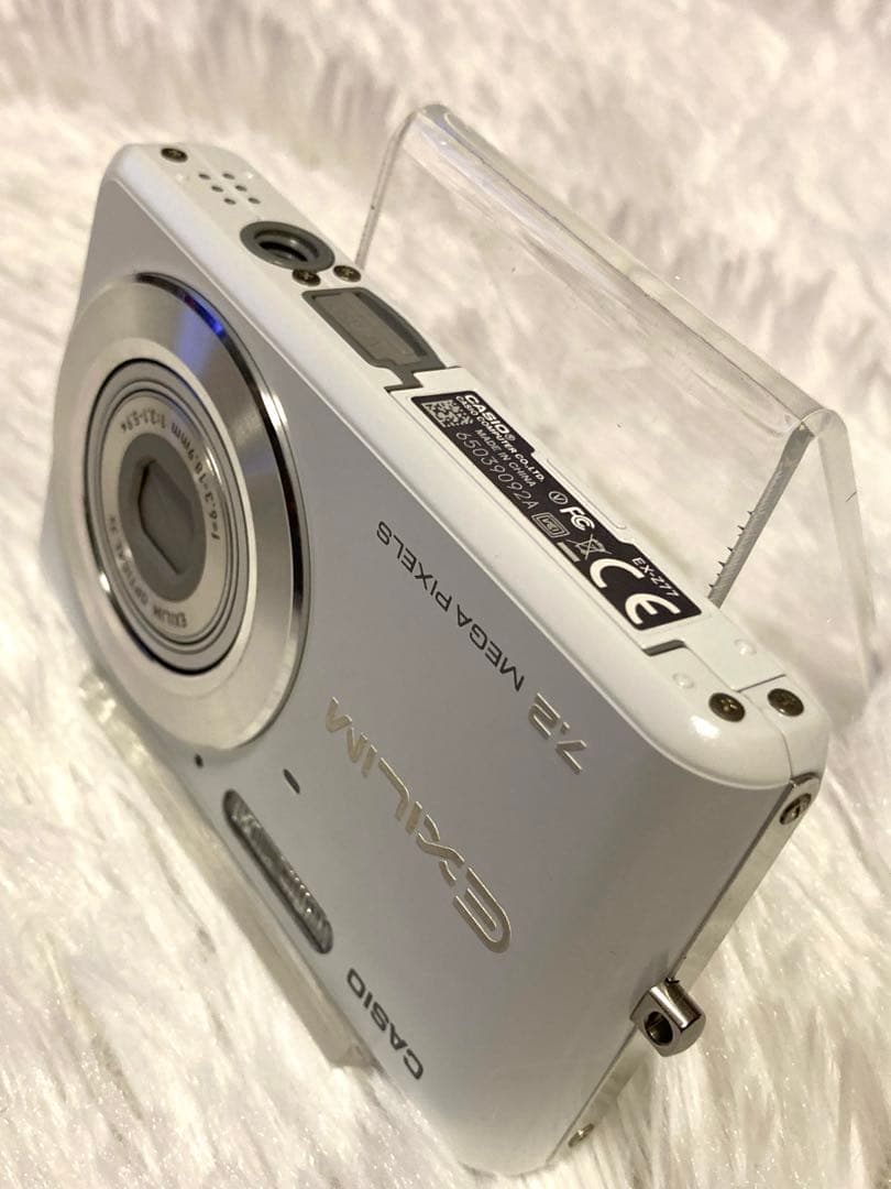 【美品】CASIO EXILIM EX-Z77 デジタルカメラ ホワイト 白