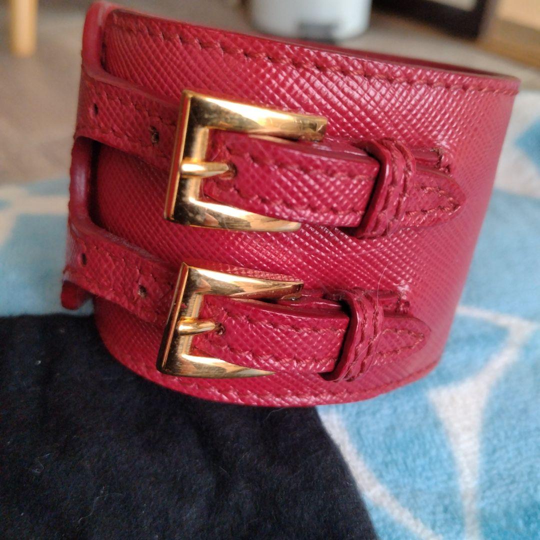 レッド レザー ダブルバックル ブレスレット