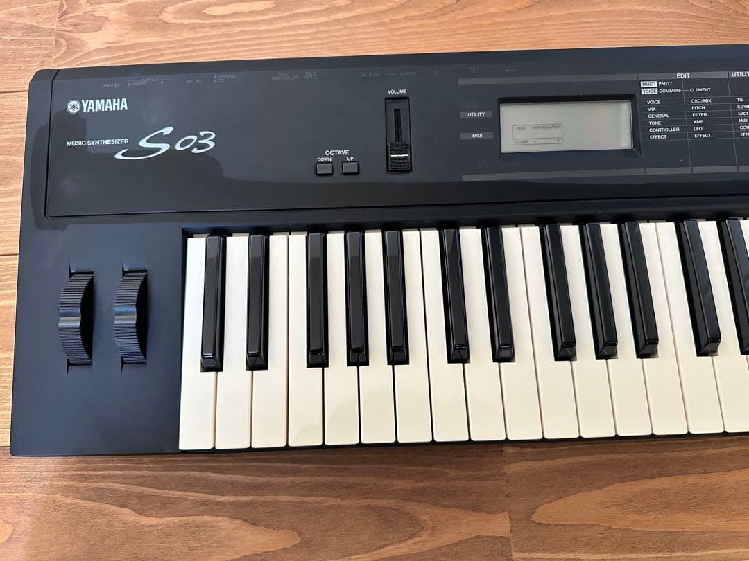 Yamaha S03 シンセサイザー 61鍵（付属品多数）