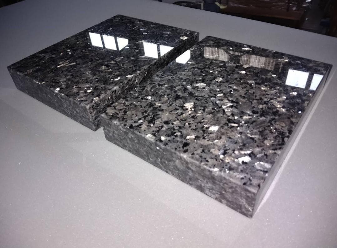 最高級　天然御影石【ブルーパール】オーディオボード●230×180×40　2枚●