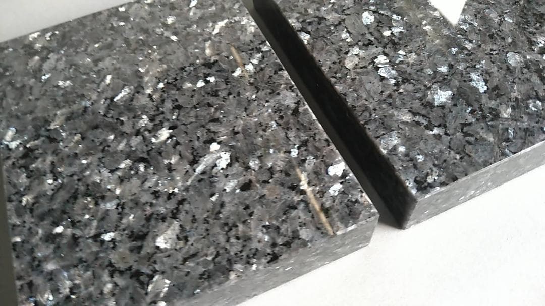 最高級　天然御影石【ブルーパール】オーディオボード●230×180×40　2枚●