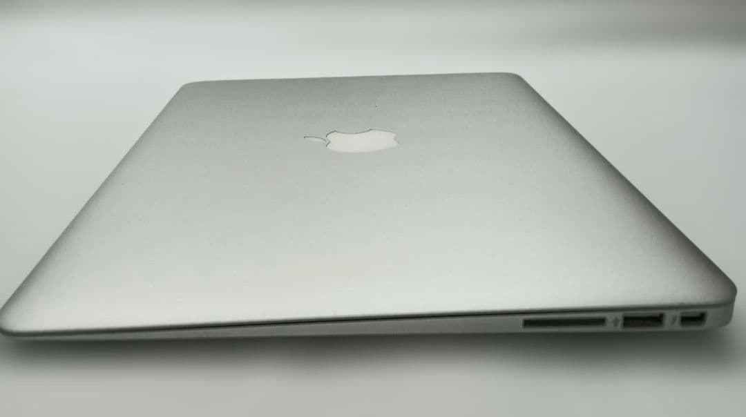 MacBook Air A1466 Corei5 SSD256GB 13インチ