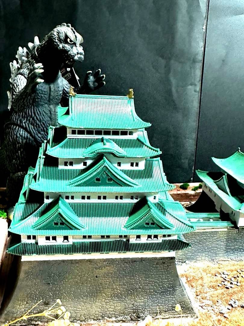 ゴジラ・ストア限定ゴジラ１９６４(モスゴジ)名古屋城襲撃