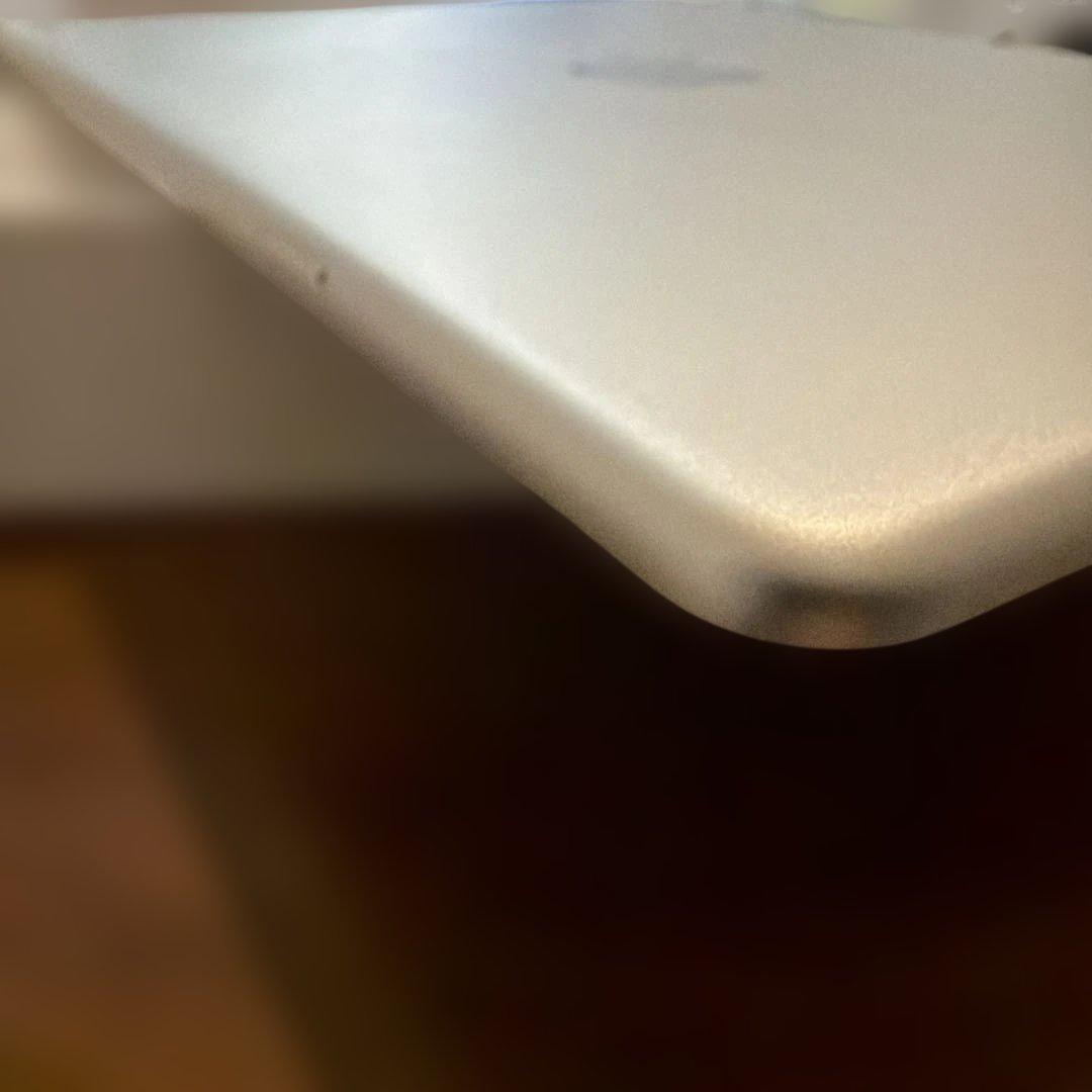 【美品】Apple iPad Air シルバー 本体　32G A1567