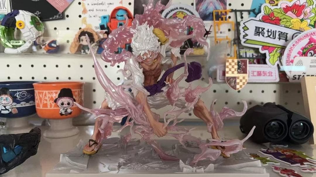 ワンピース フィギュア 紫と白
