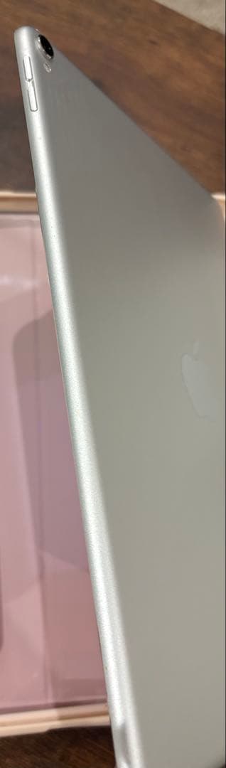 iPad Pro (10.5インチ) シルバー 64GB 本体 整備済品