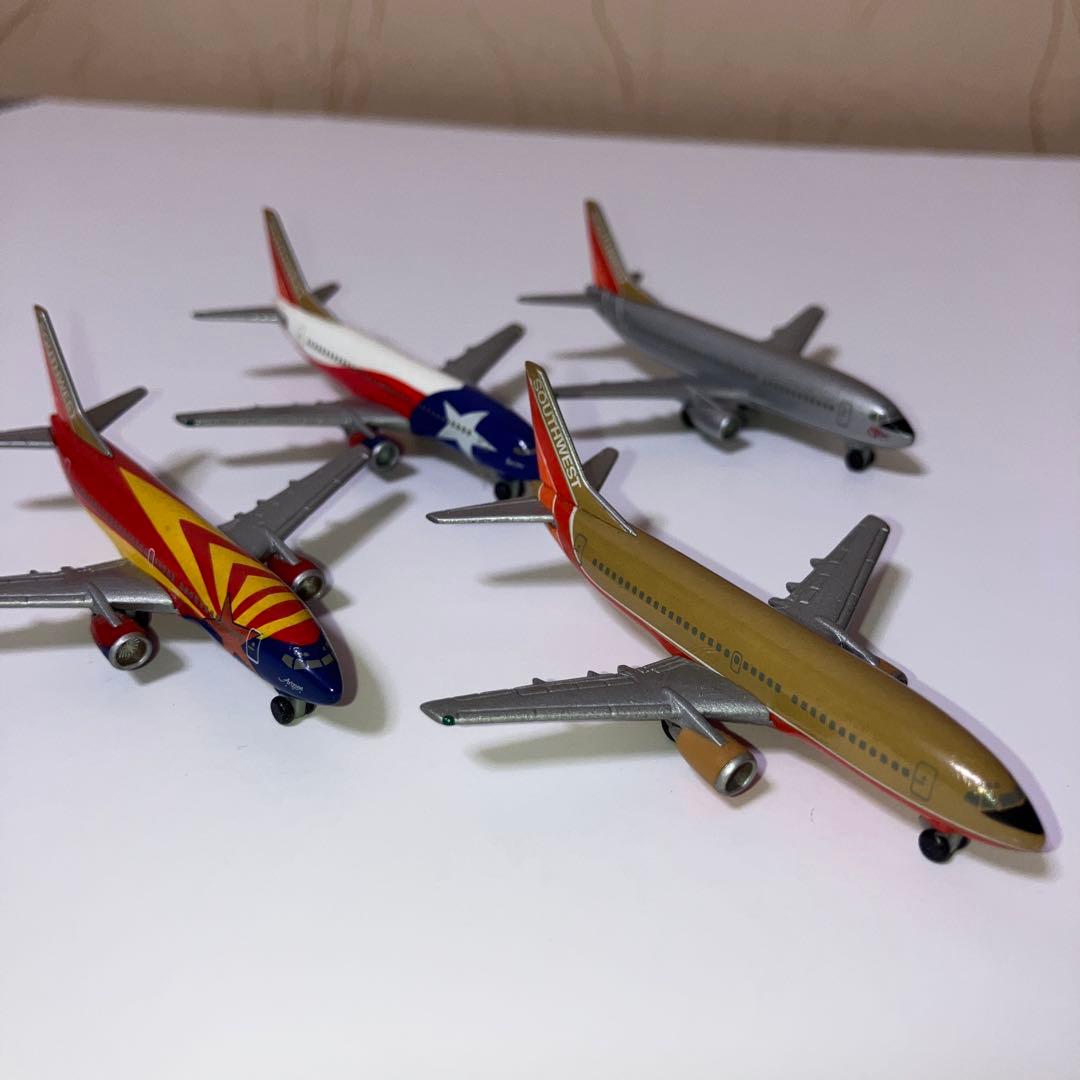 【4機セット】サウスウエスト航空 B737-300 ヘルパウィングス1/500
