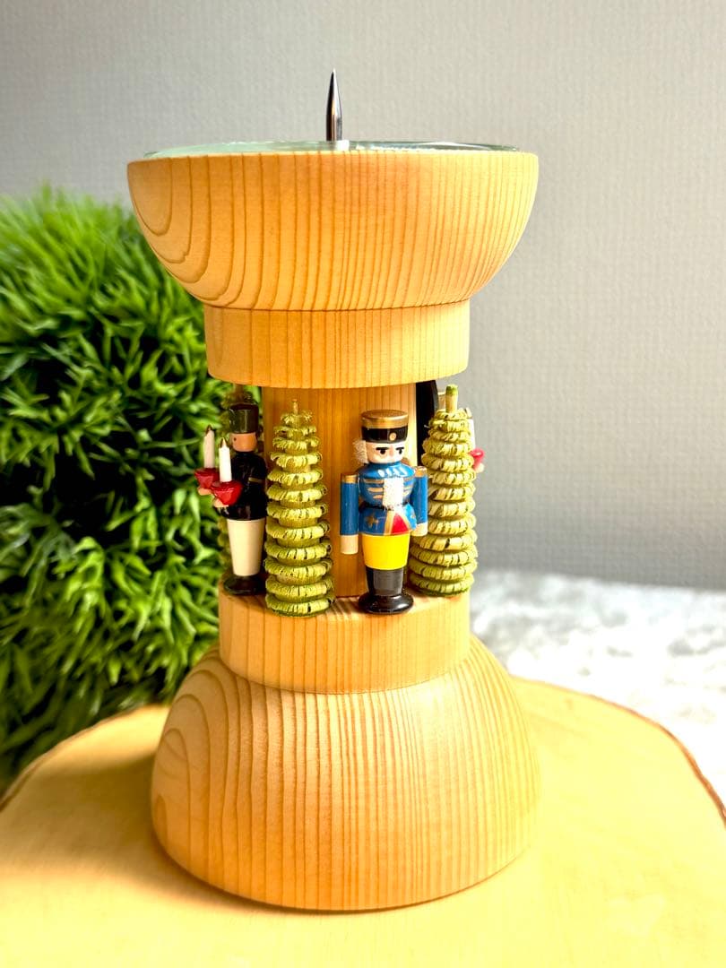 ［新品］ドイツ製　木製キャンドルスタンド　置き物　インテリア
