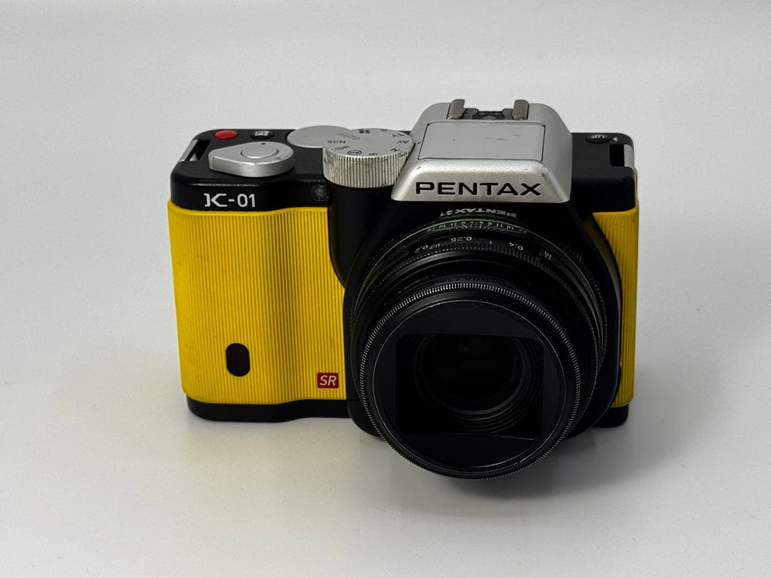 ペンタックス K01 、トイカメラレンズ、DA21（ジャンク）