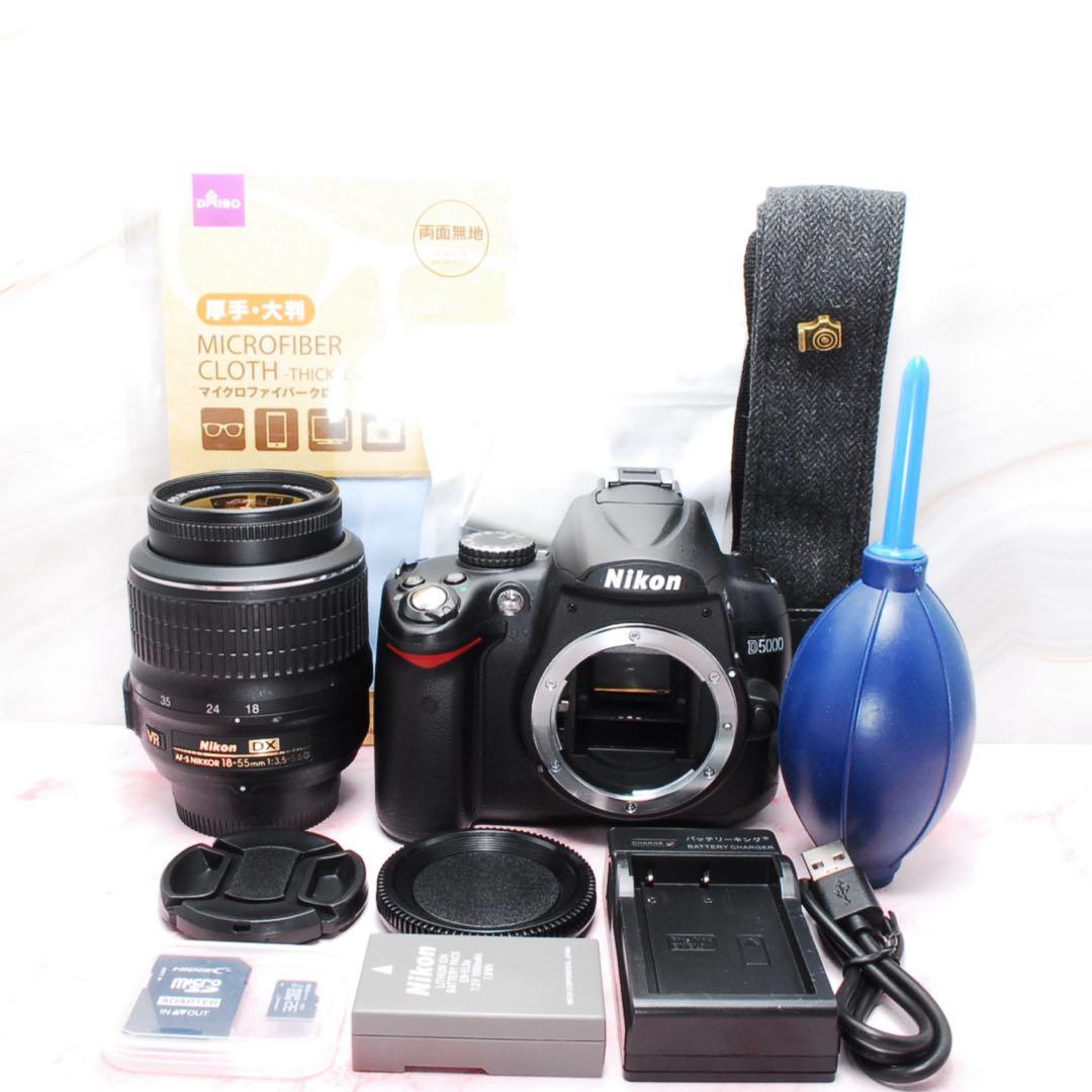 Nikon D5000★一眼レフカメラ★軽量&コンパクト★可動式モニター