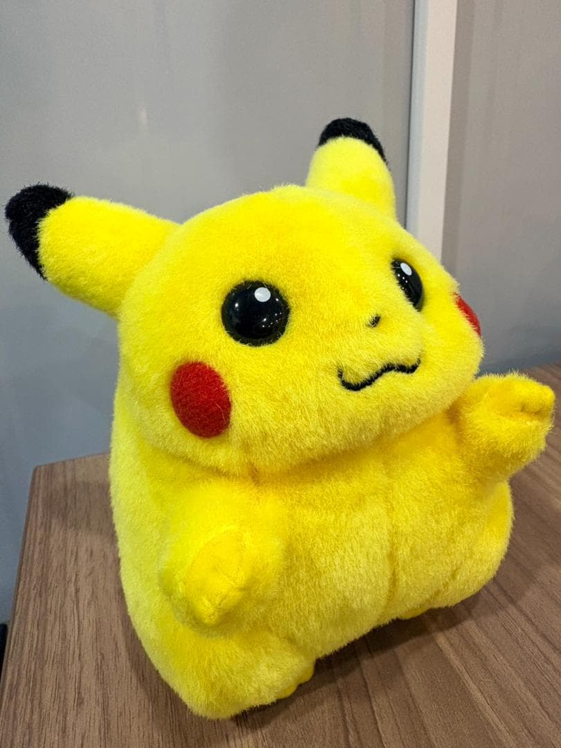 【美品】初期ピカチュウ TOMY ぬいぐるみ ポケモン