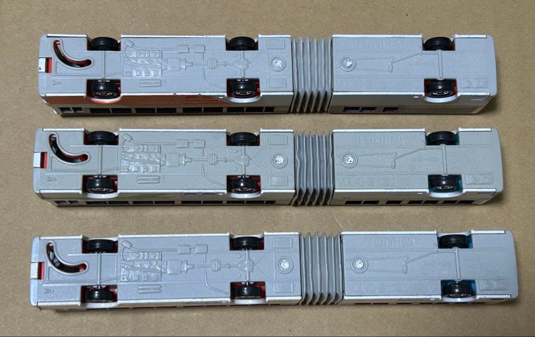 日本製 ロングトミカ VOLVO-富士重工 連節バス 3台セット EXPO'85
