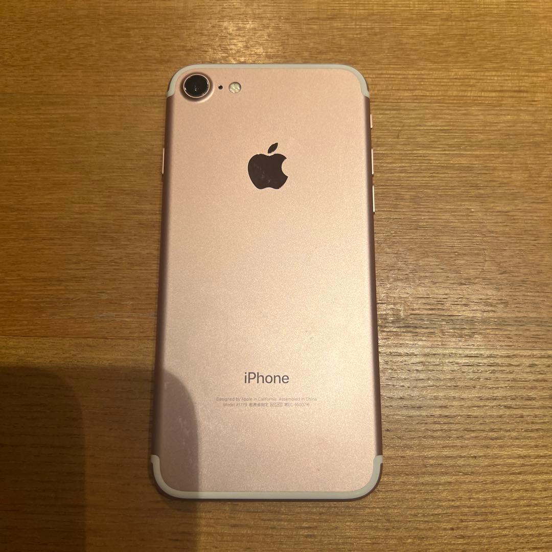 Apple iPhone 7 ローズゴールド 本体　18