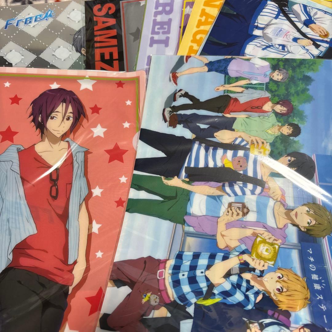 ジャンル多数　まとめ売り　約250点ほど　缶バッジ　鬼滅　イナイレ