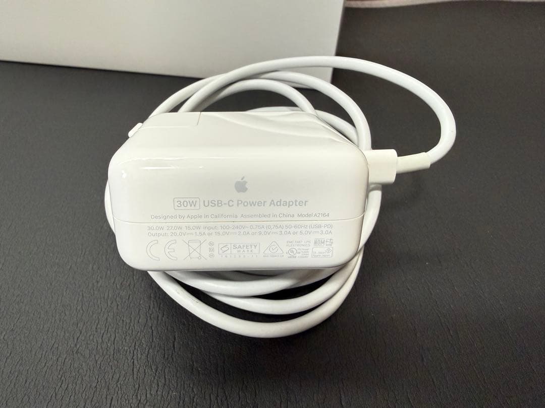 MacBook本体 Apple MacBook Air 13.3 M1 16GB 1TB A2337