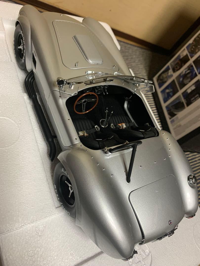 絶版完売品　京商SHELBY COBRA 427 S/C 1/12シルバー未展示