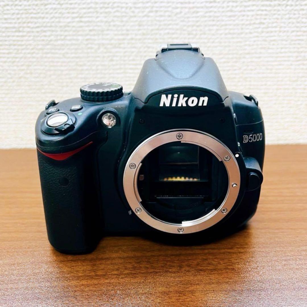 【動作品】Nikon D5000 ダブルレンズセット　デジタル一眼レフカメラ