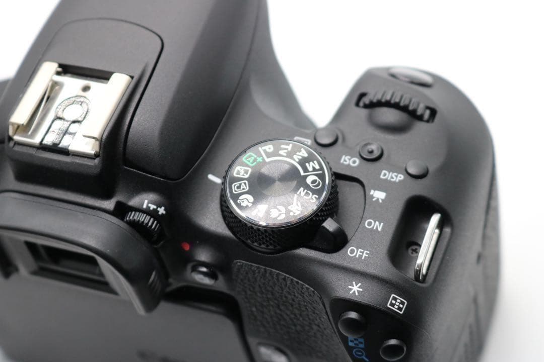 ボディ新品級 【Canon EOS Kiss X9i ダブルレンズセット】