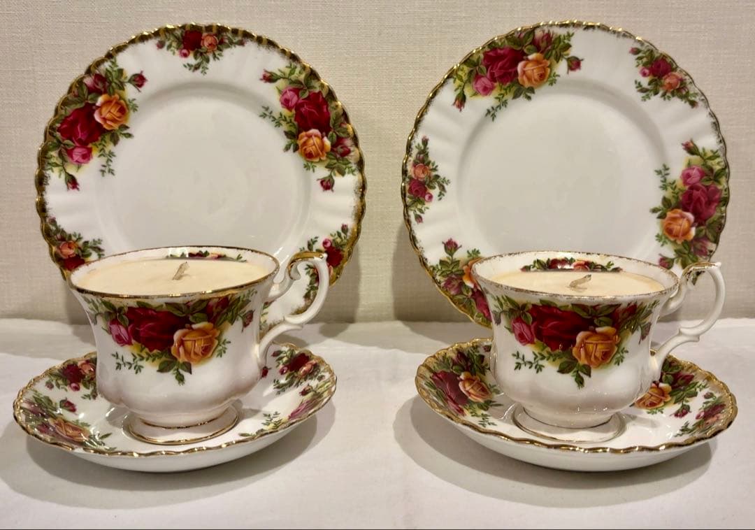 オールドカントリーローズ カップ＆ソーサー、ケーキプレートトリオ2セット