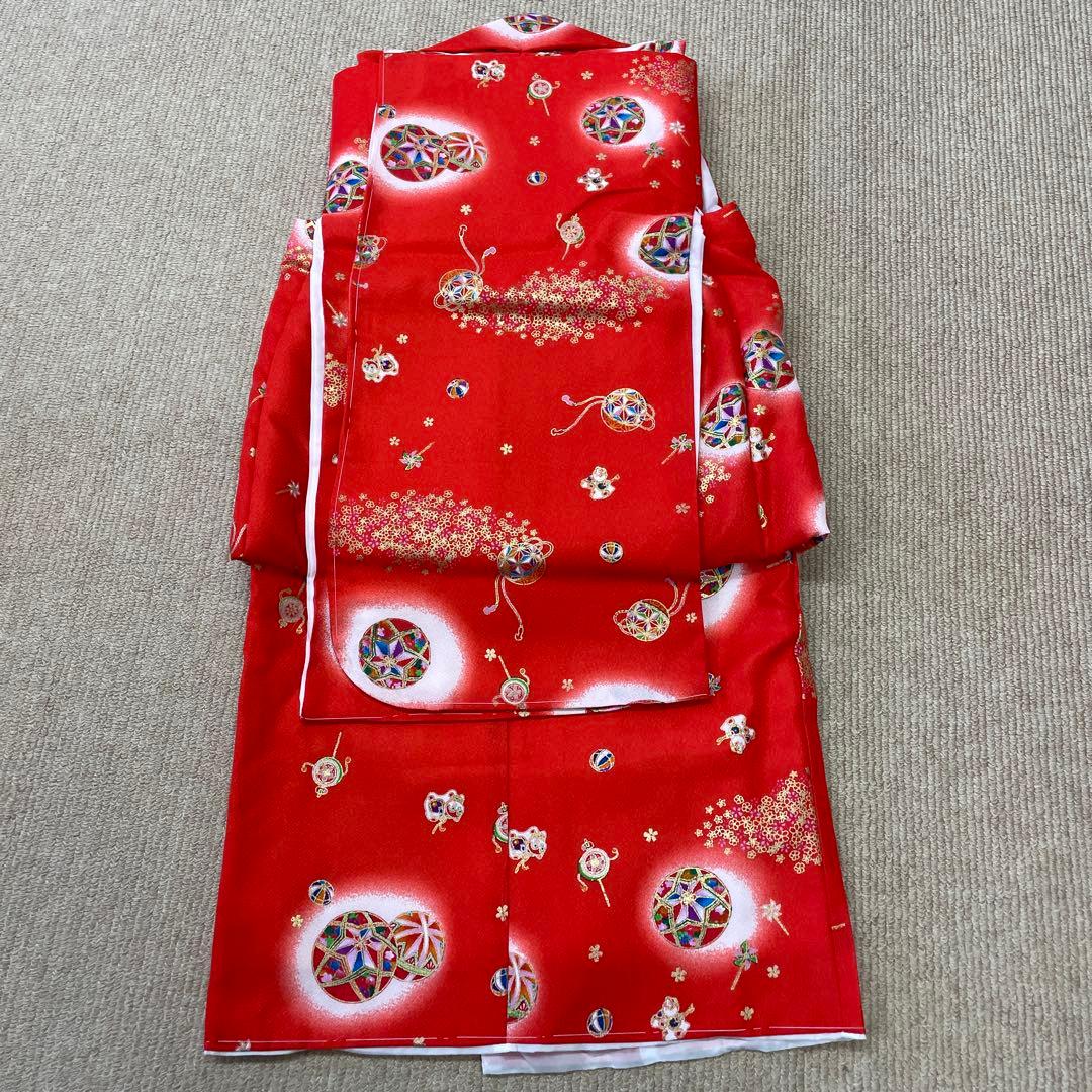 新品 七五三 三歳お祝い着 フルセット 赤 被布 着物 襦袢 草履 巾着 髪飾り