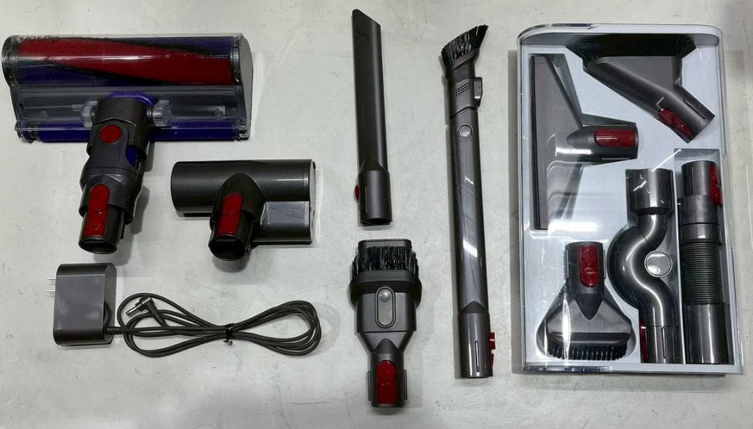 【完動品】Dyson ダイソン V10 Fluffy SV12
