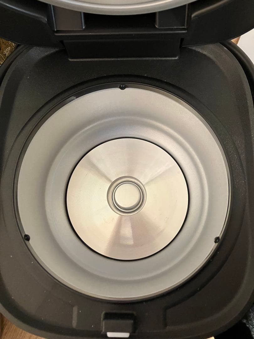 使用2回 TIGER 炊飯器 JBS-B メタルブラック 3合炊き