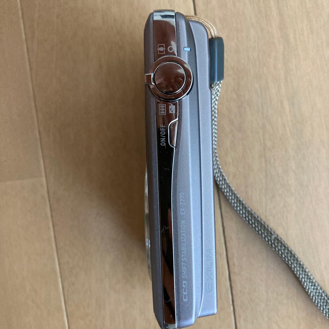 CASIO EXILIM 10.1メガピクセル EX-Z270