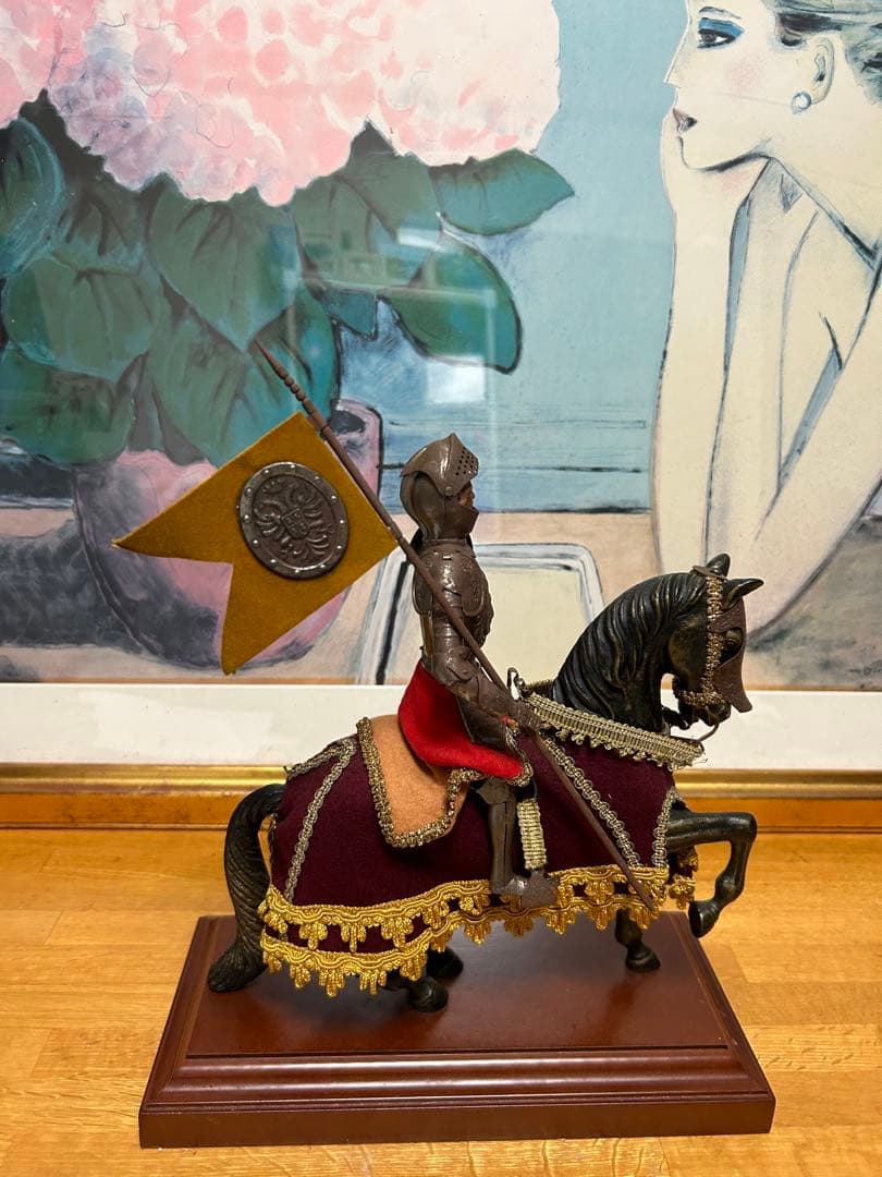 馬に乗ったスペインの騎士の彫刻の置物