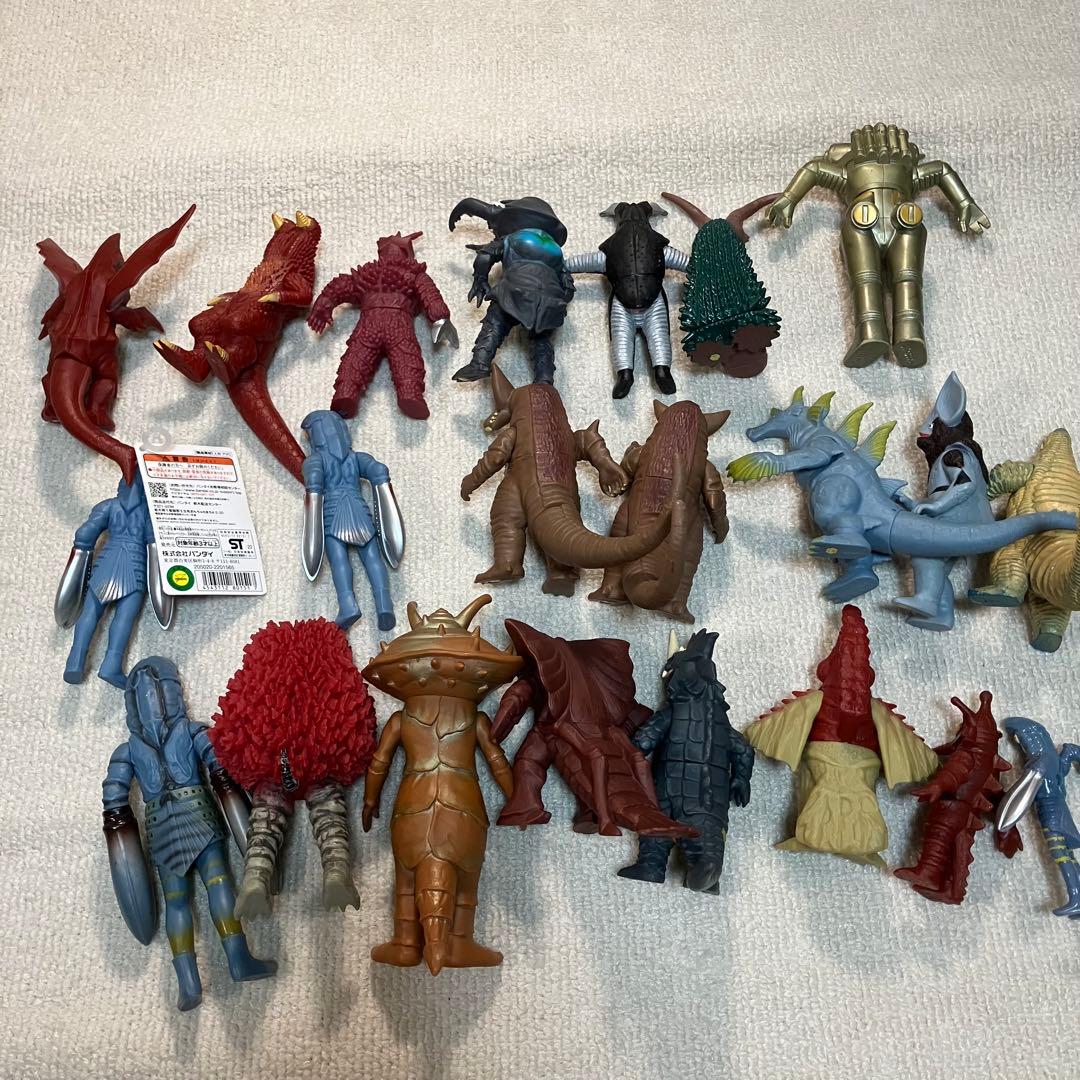 【まとめ売り】ウルトラマン怪獣超獣ソフビ22体　平成後半　おもちゃ玩具円谷英二