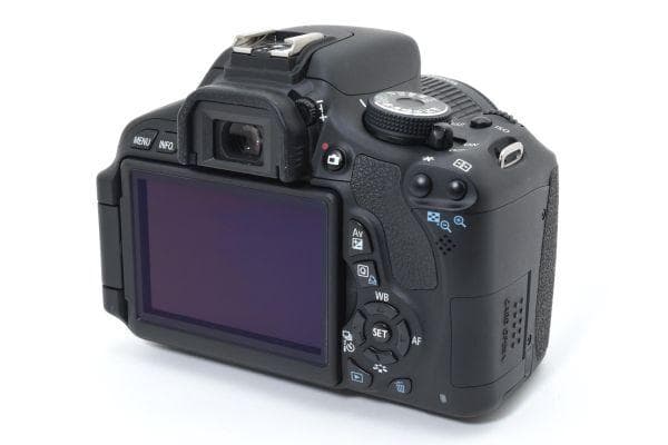 【ほぼ新品】キャノン Canon EOS Kiss X5 レンズキット
