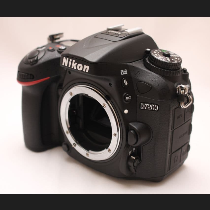 新品級!!ショット極少♪ニコン Nikon D7200 ボディ＃194