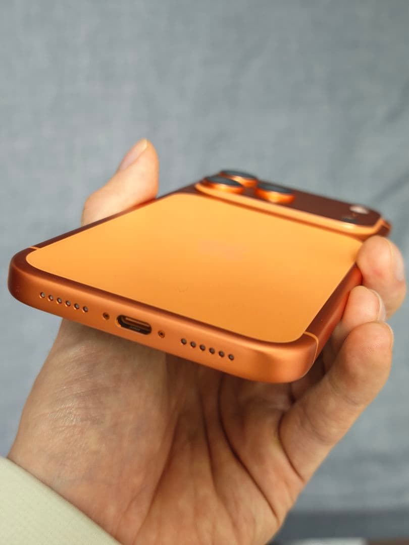 iPhone 17 pro max オレンジ 256GB バッテリー100%