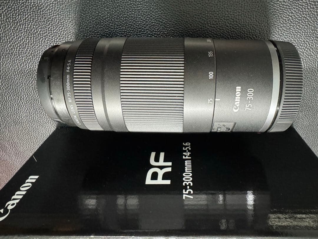 Canon RF 75-300mm F4-5.6 +ET60純正フード