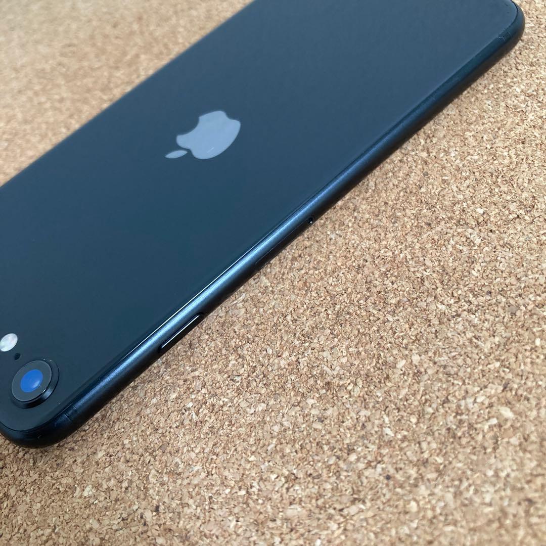 4144【早い者勝ち】電池新品☆iPhoneSE2 64GB SIMフリー☆