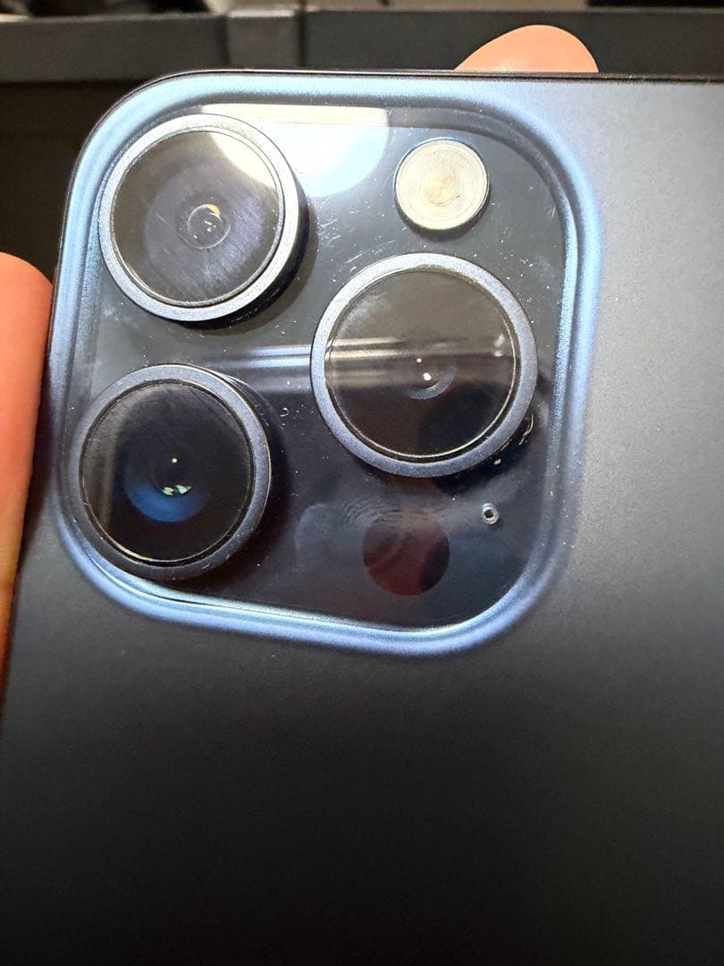Apple iPhone 15 Pro ブルーチタン 本体