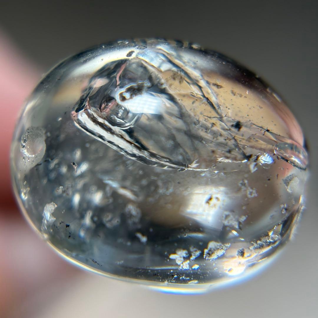 極上 流砂・水入り水晶 Ｋ845