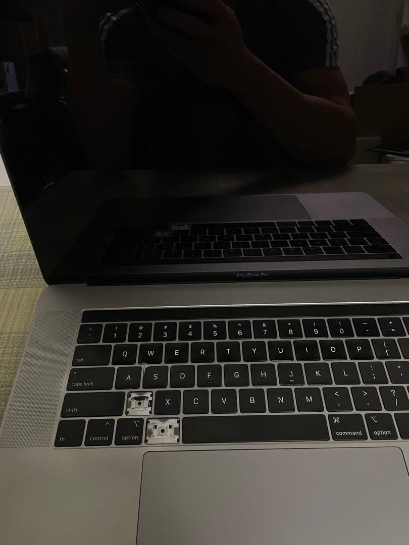 金*鯛様 ジャンク品　MacBook Pro A1990 ２台まとめて