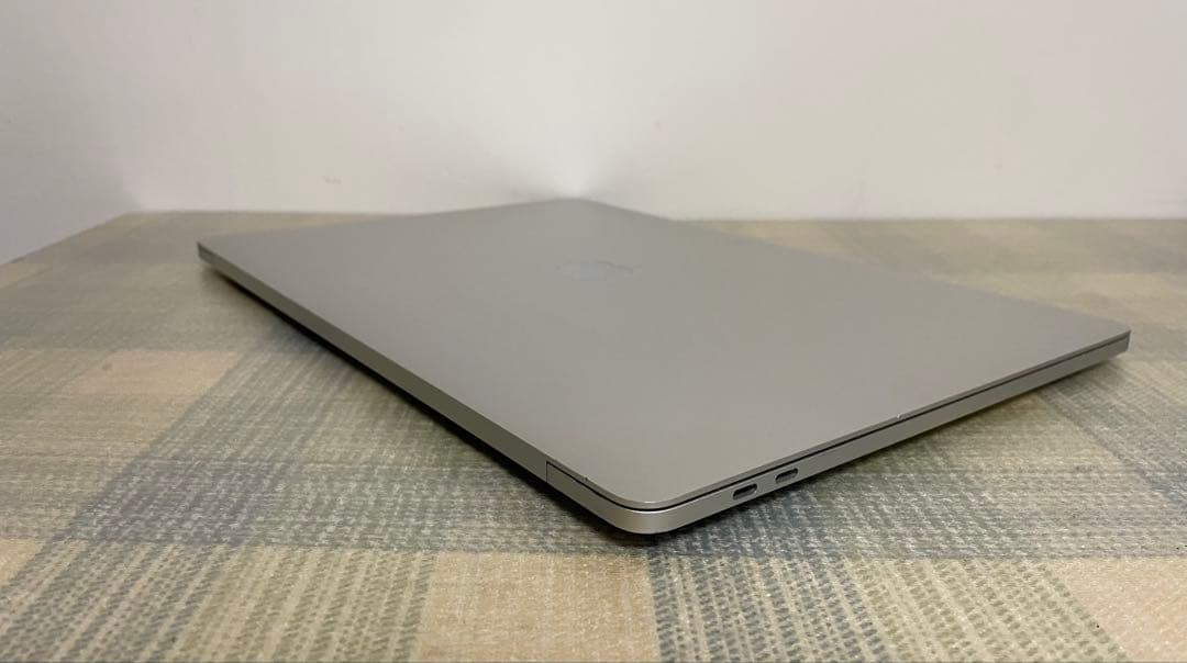 金*鯛様 ジャンク品　MacBook Pro A1990 ２台まとめて