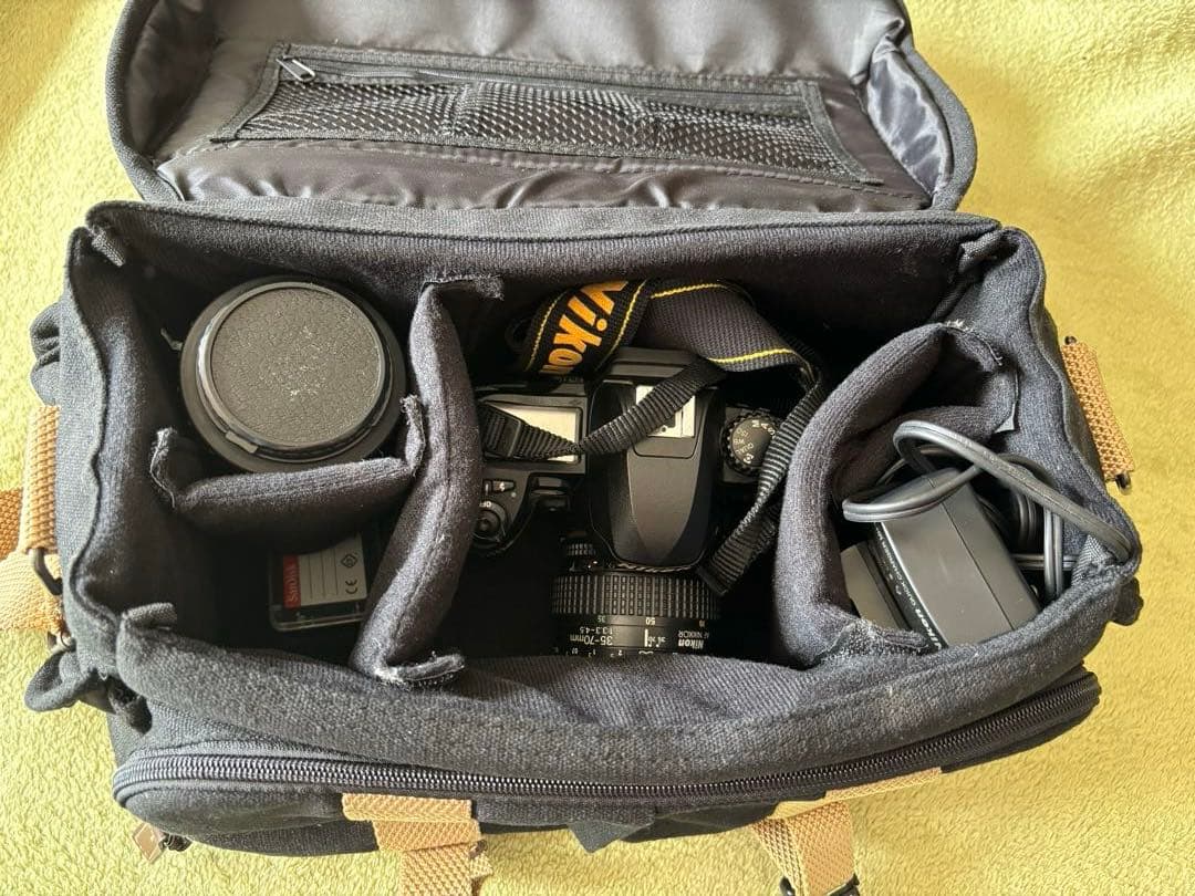 Nikon D100 デジタル一眼レフカメラ
