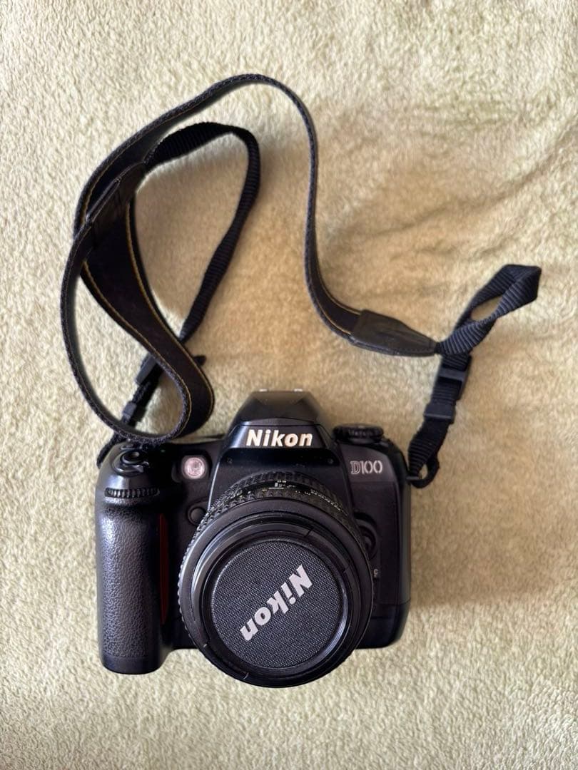 Nikon D100 デジタル一眼レフカメラ