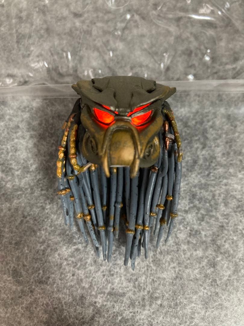 ネカ　NECA エルダー　プレデター　プレデター2