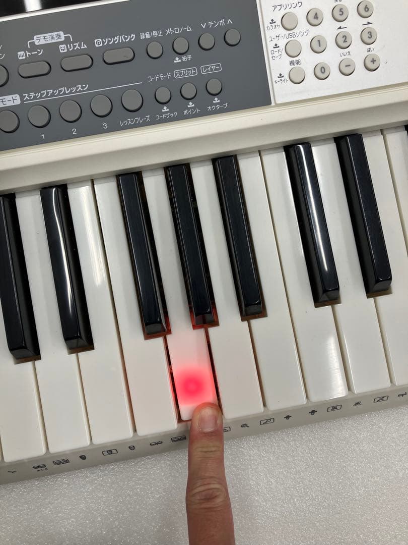 CASIO 光ナビゲーション LK-516 キーボード 白　Y