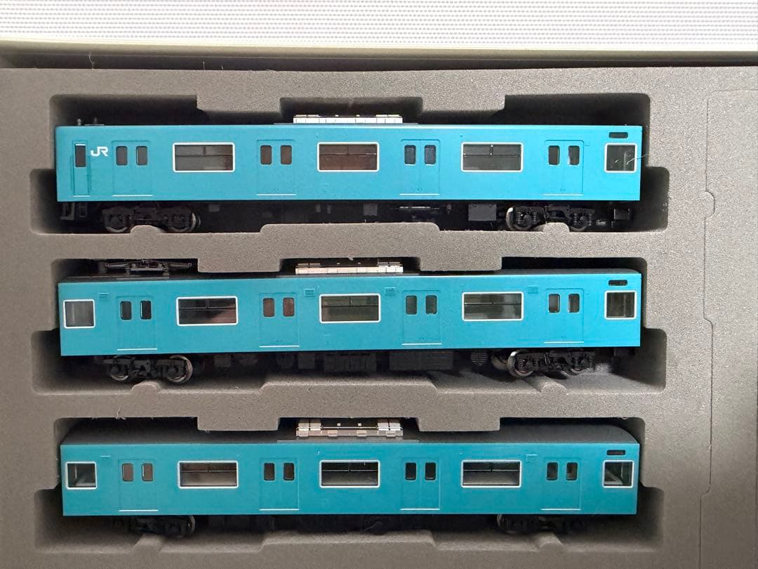 しんちゃん　　 TOMIX 201系 JR西日本30N更新車スカイブルー
