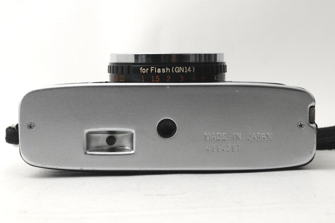 オリンパス OLYMPUS-PEN EE-3 ハーフサイズフィルムカメラ