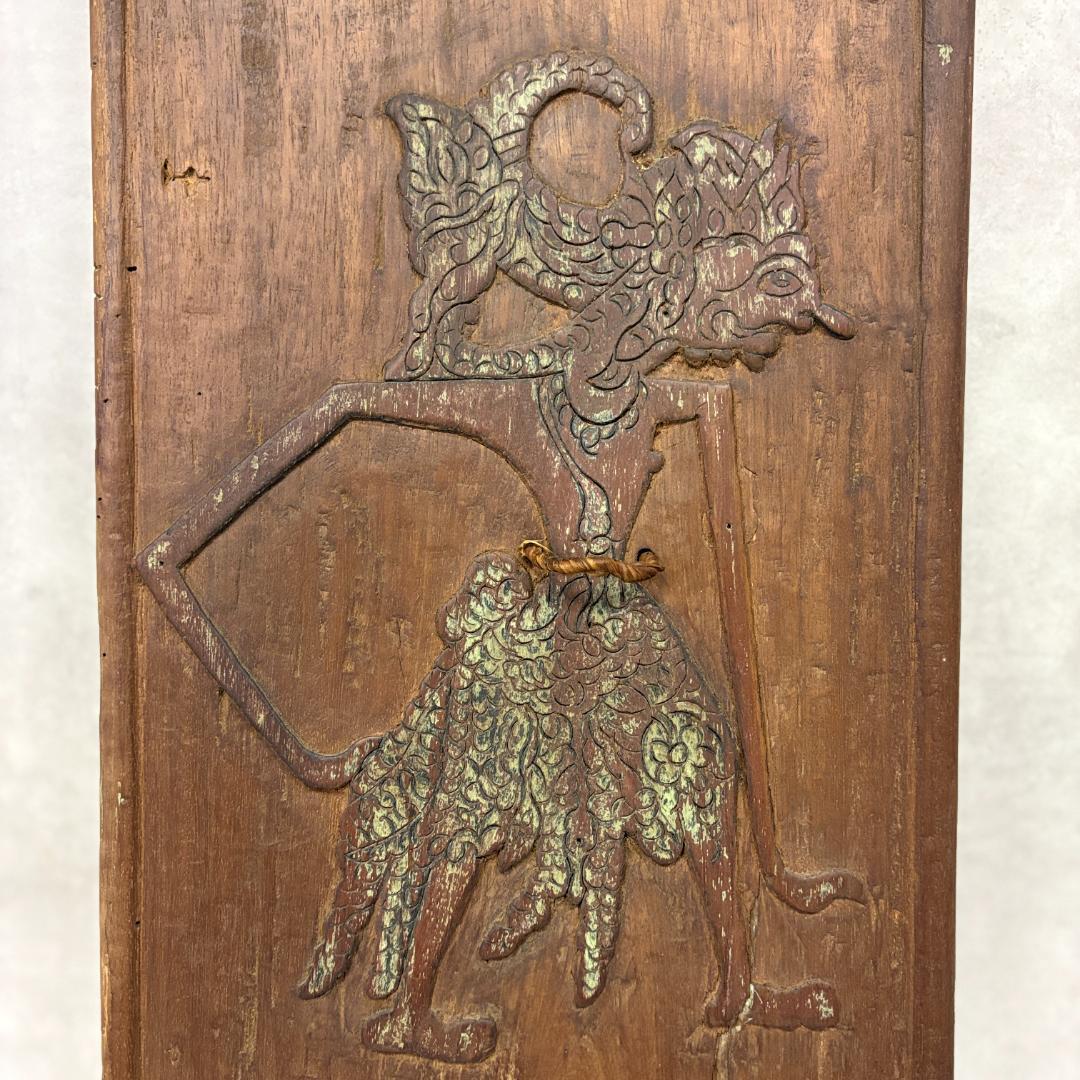 インドネシア伝統木彫パネル　ワヤン　アンティーク壁掛け　民芸アート