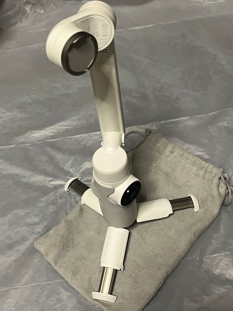 【中古】Insta360 Flow + 純正ライト付き